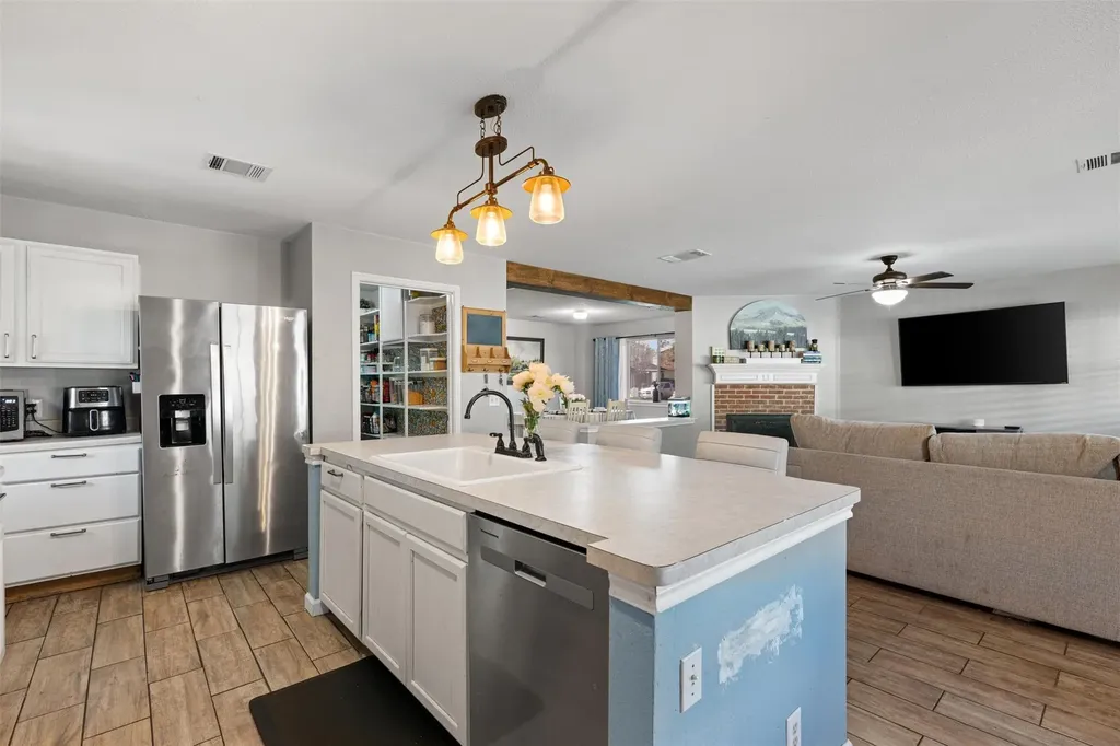 372 Tobin Drive Buda TX 78610