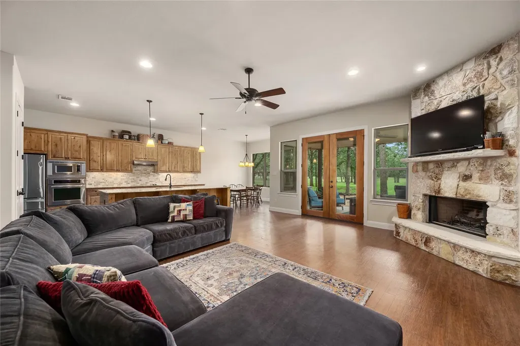216 Independence Drive Georgetown TX 78633
