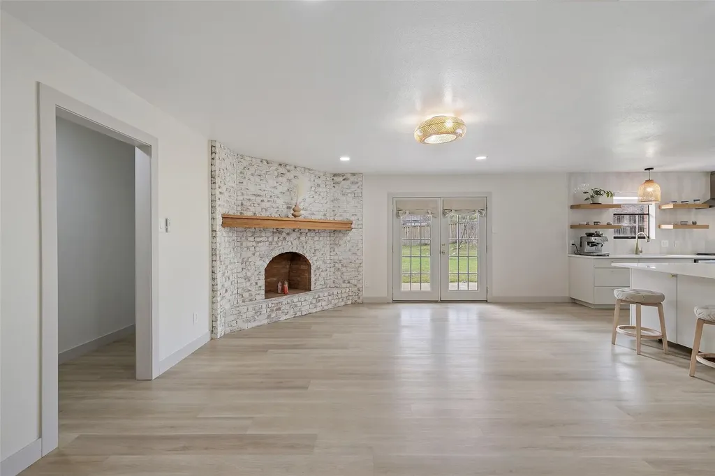 1001 E Applegate Drive Austin TX 78753
