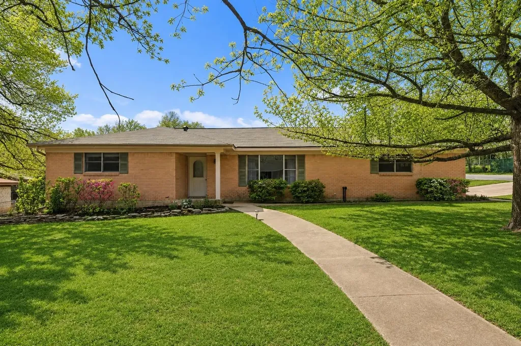 1001 E Applegate Drive Austin TX 78753