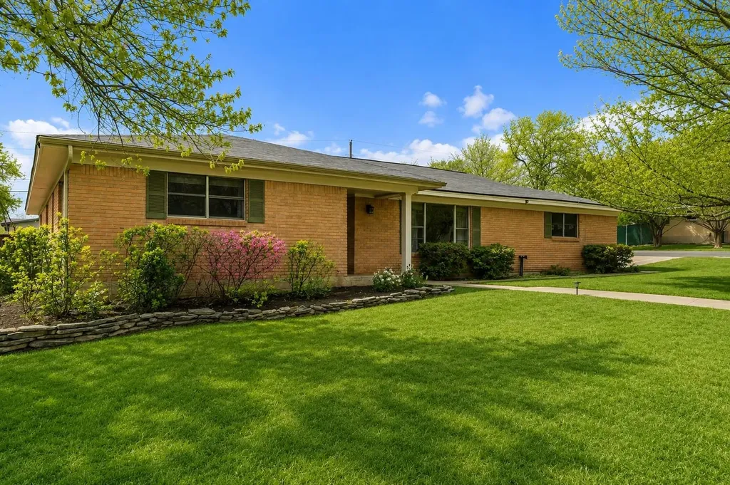 1001 E Applegate Drive Austin TX 78753