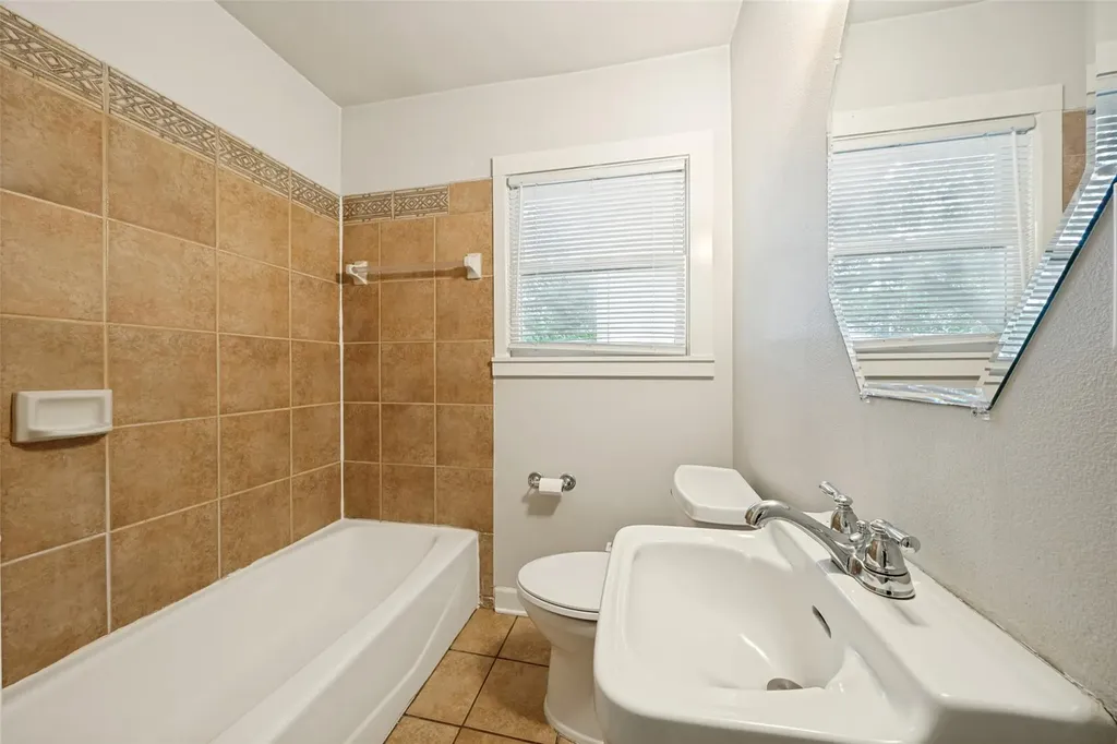 205 Woodward Street Austin TX 78704