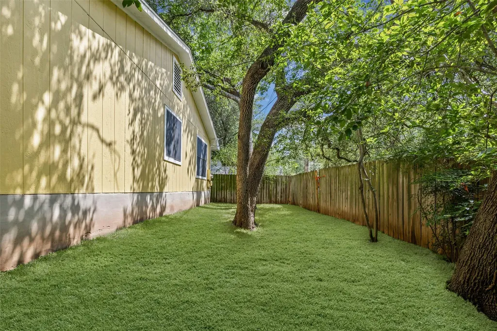 13016 Moorcroft Lane Austin TX 78729