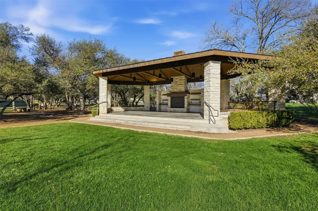 13016 Moorcroft Lane Austin TX 78729