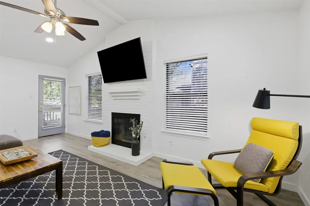 13016 Moorcroft Lane Austin TX 78729