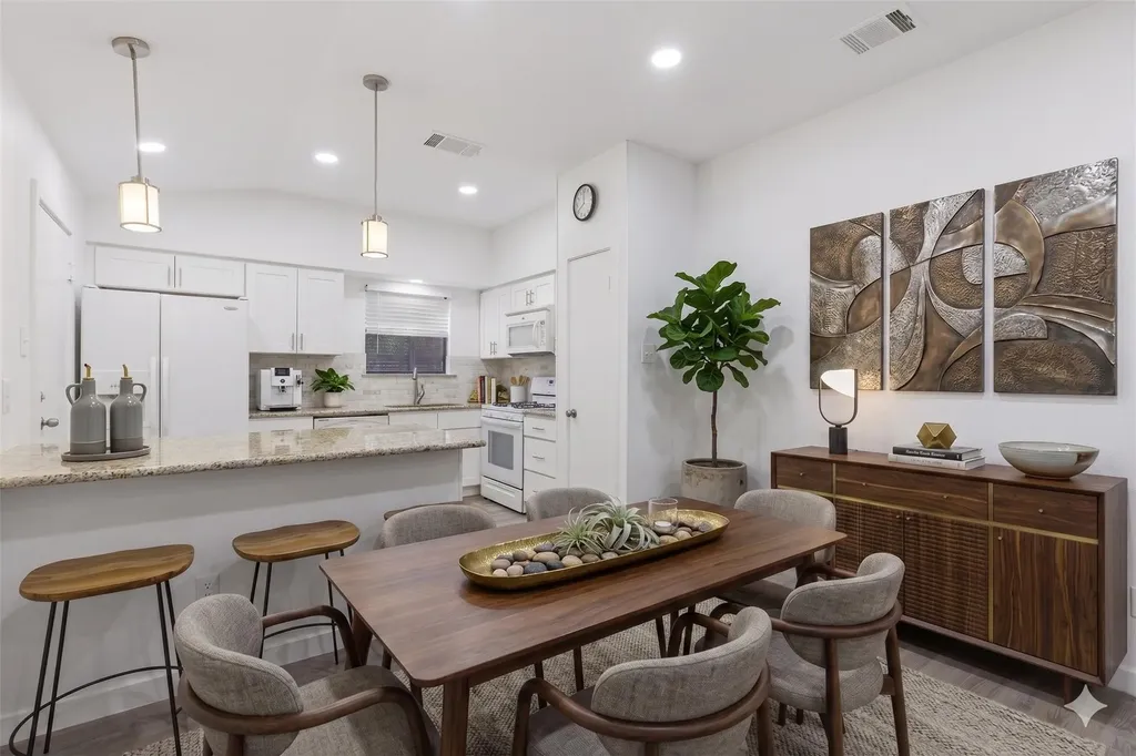 13016 Moorcroft Lane Austin TX 78729