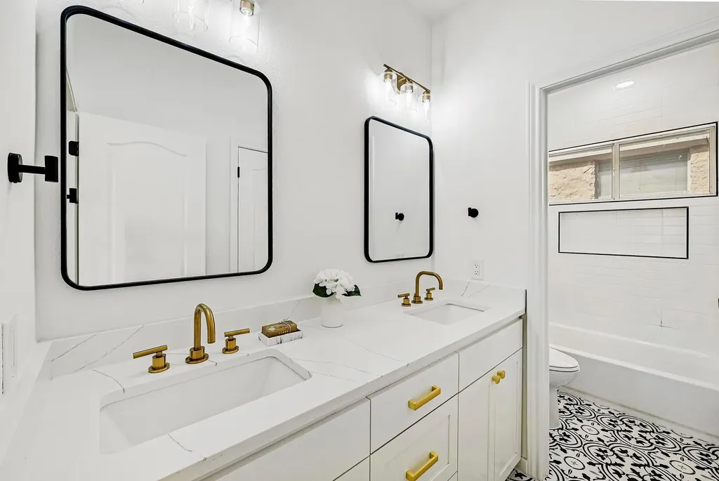 5000 Valburn Court Austin TX 78731