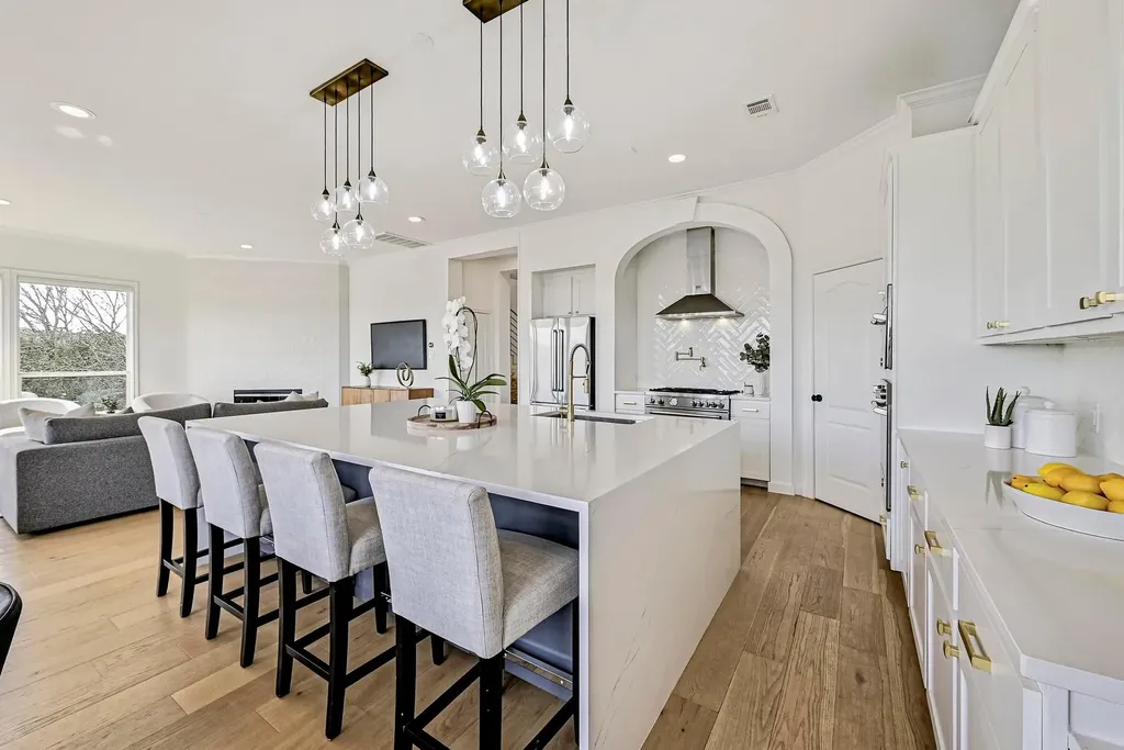 5000 Valburn Court Austin TX 78731