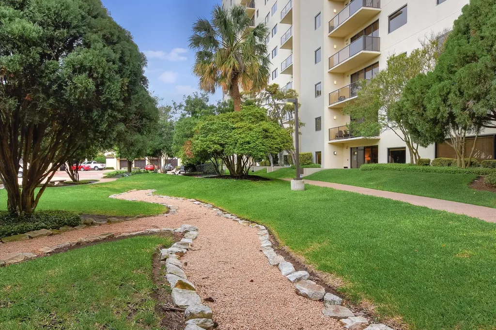 40 N Interstate 35 Austin TX 78701