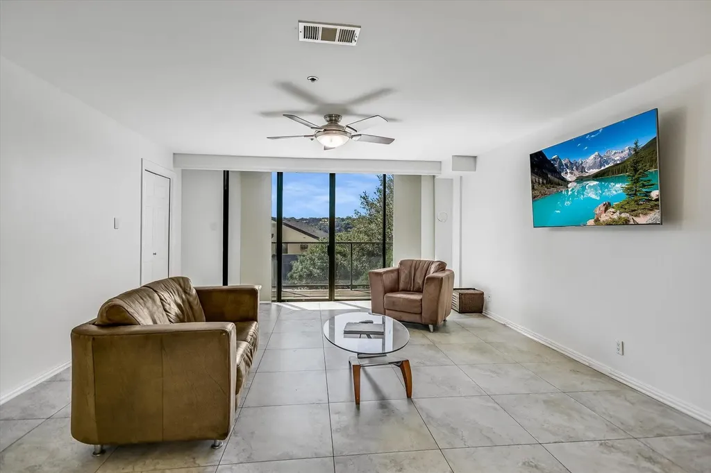 40 N Interstate 35 Austin TX 78701