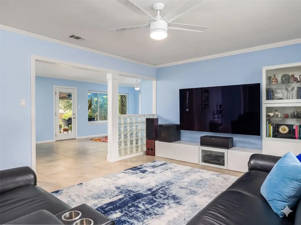 4710 Frontier Trail Austin TX 78745