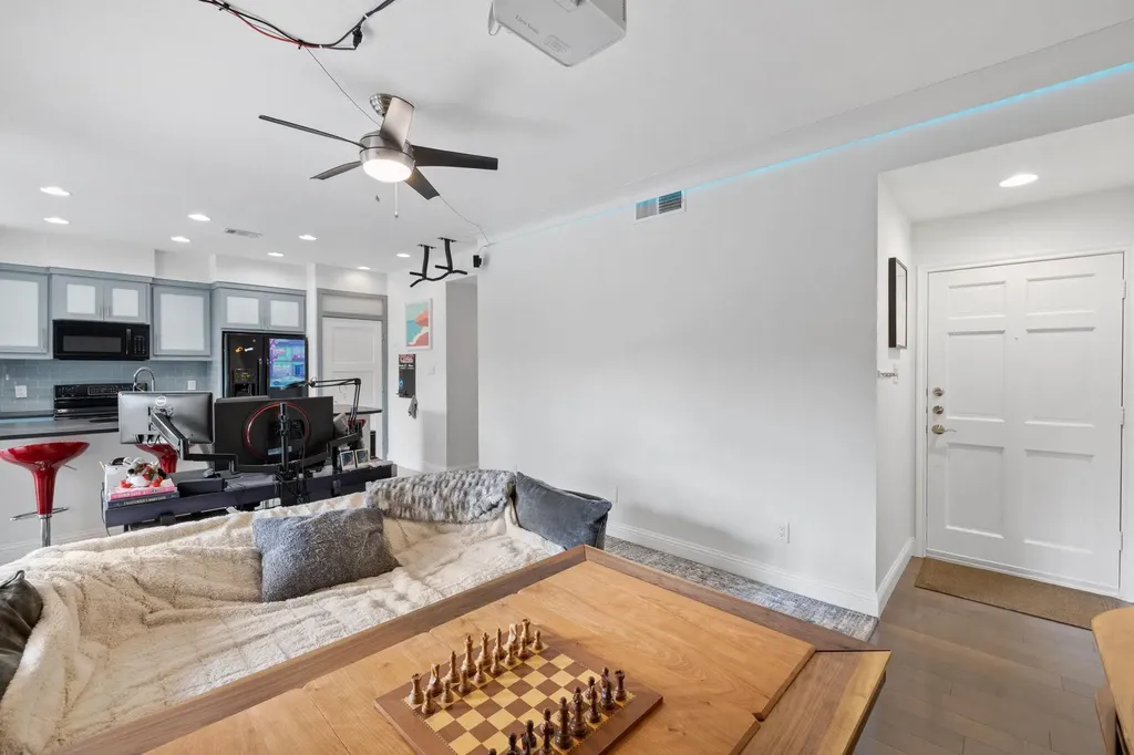 4711 Spicewood Springs Road Austin TX 78759
