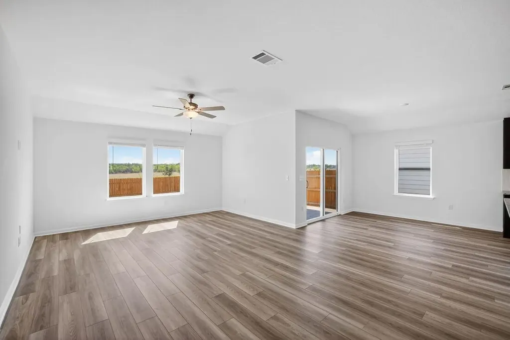 14021 Axel Johanson Drive Del Valle TX 78617