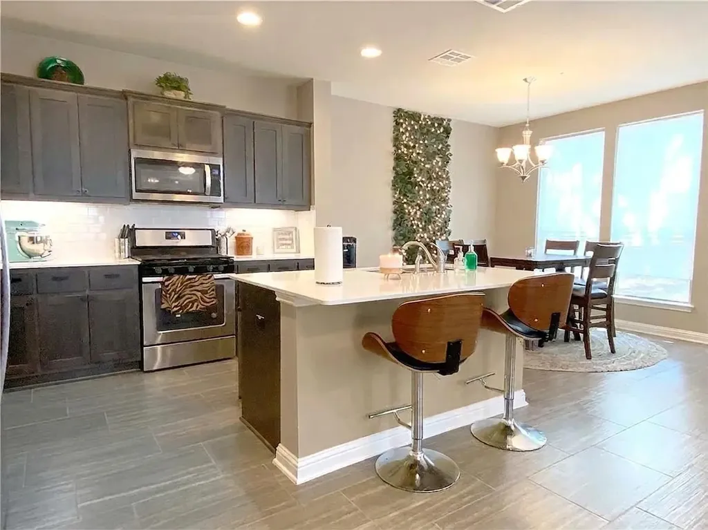 13800 Lyndhurst Street Austin TX 78717