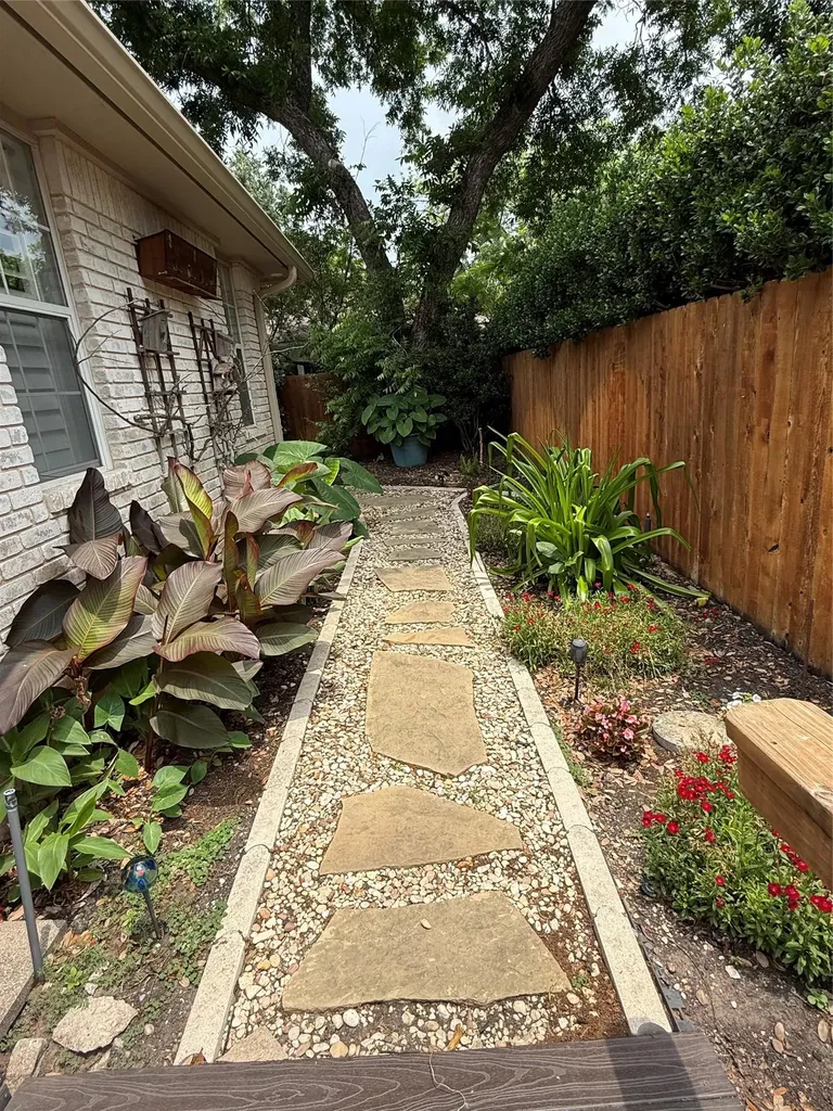 356 Mahan Street Meadowlakes TX 78654