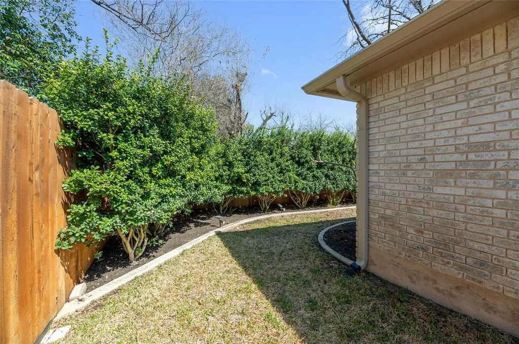 356 Mahan Street Meadowlakes TX 78654