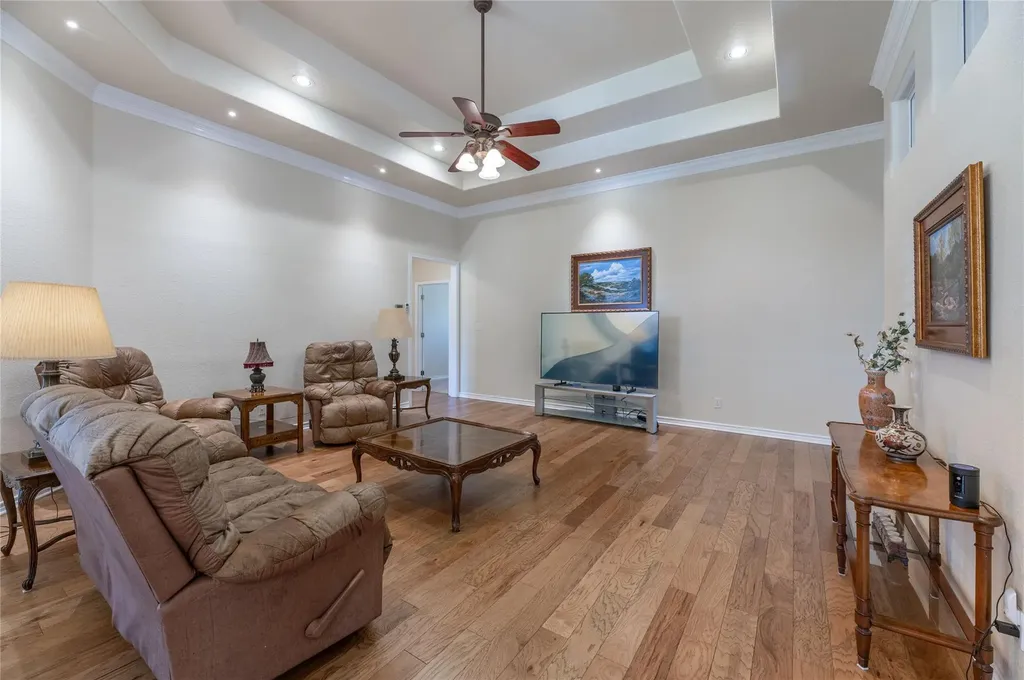 356 Mahan Street Meadowlakes TX 78654