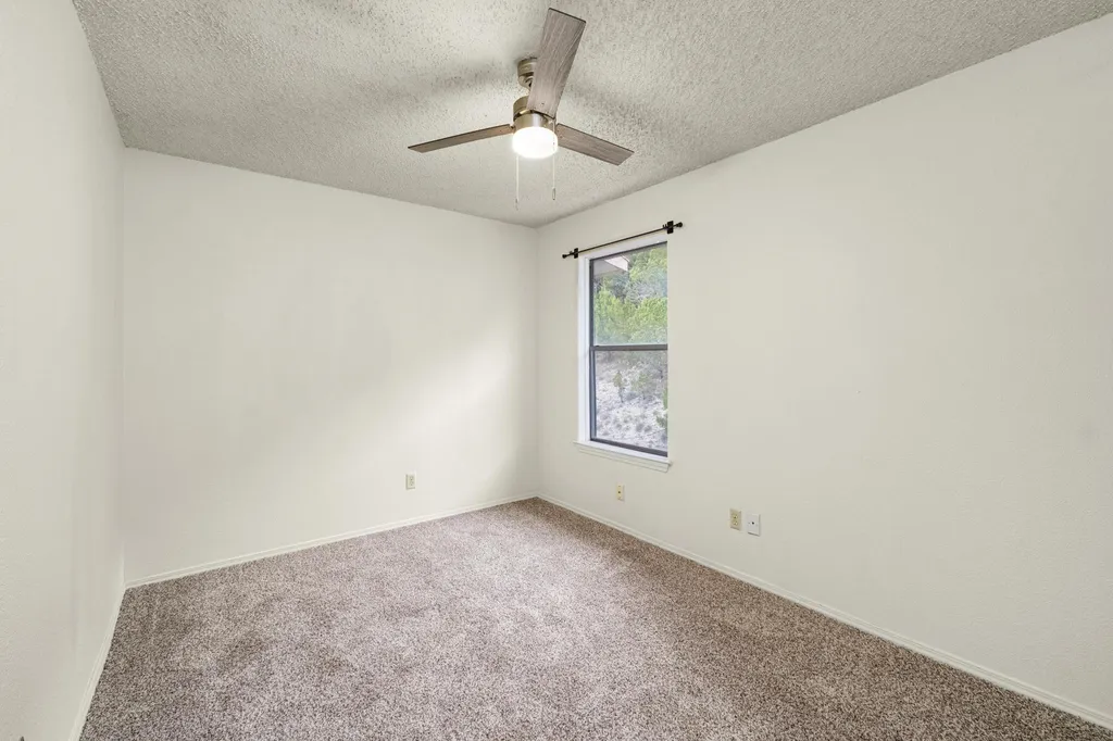 21461 Coyote Trail Lago Vista TX 78645