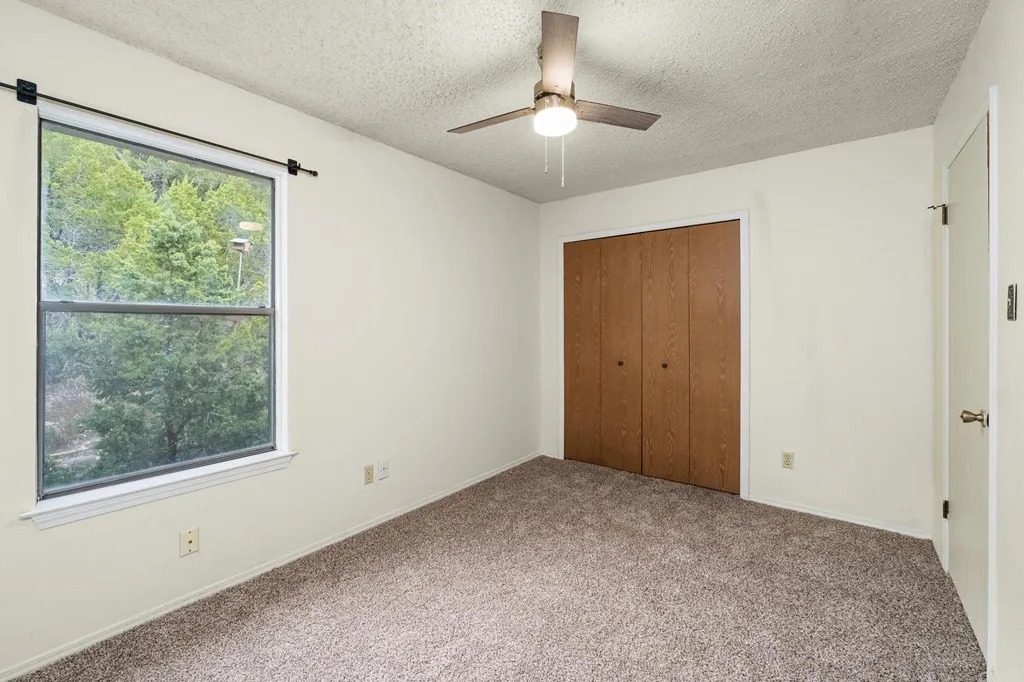 21461 Coyote Trail Lago Vista TX 78645