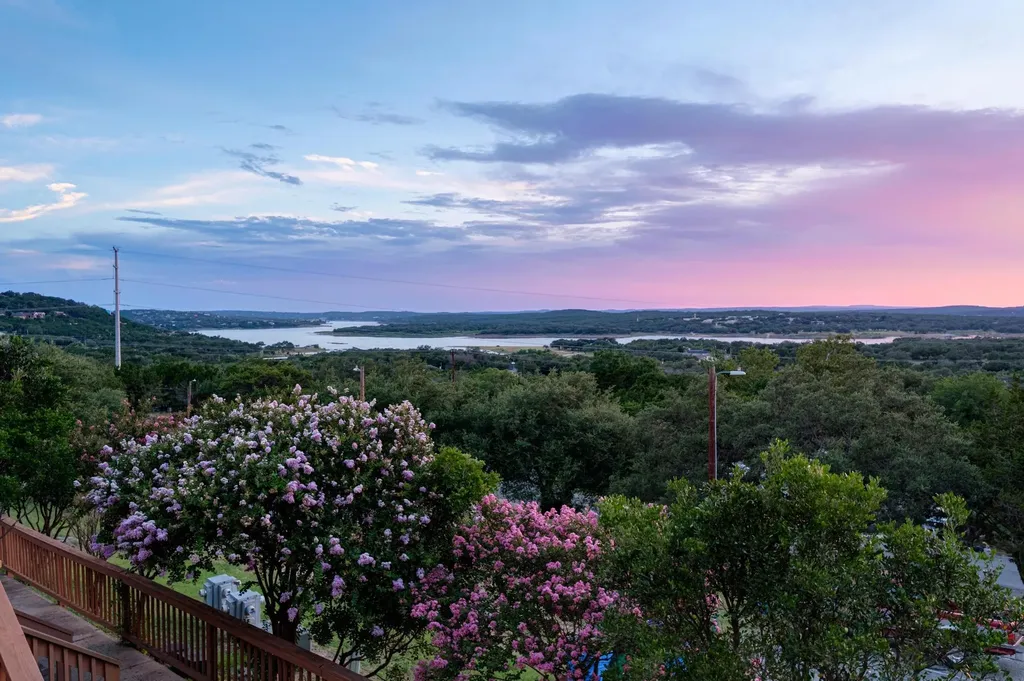 21461 Coyote Trail Lago Vista TX 78645