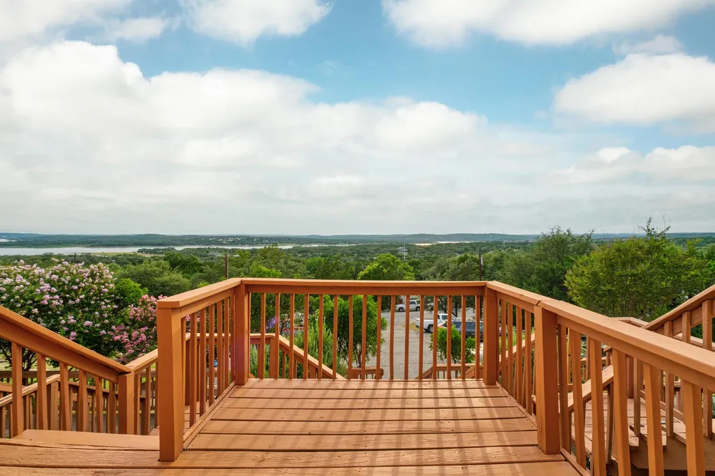 21461 Coyote Trail Lago Vista TX 78645