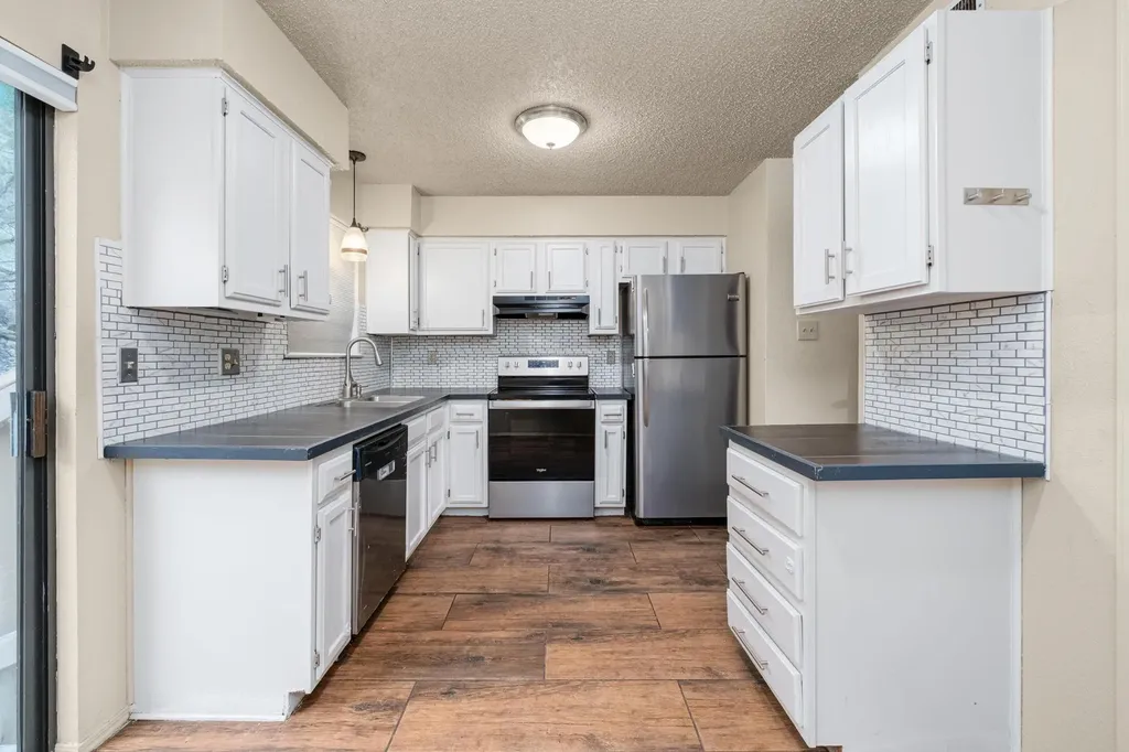 21461 Coyote Trail Lago Vista TX 78645