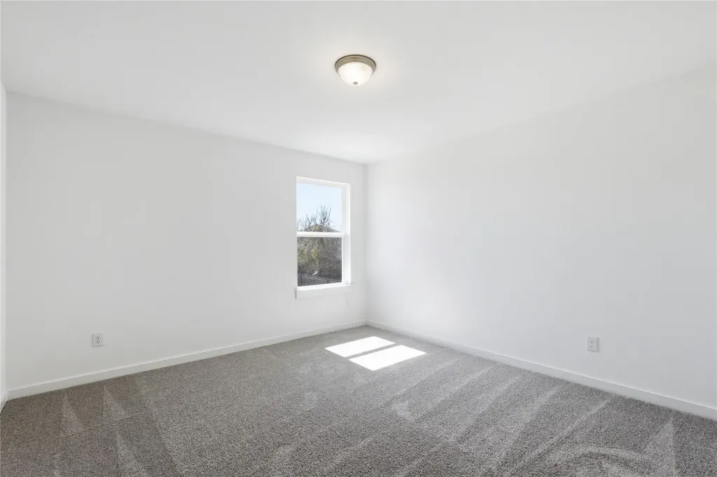 150 Oriole Street Kyle TX 78640