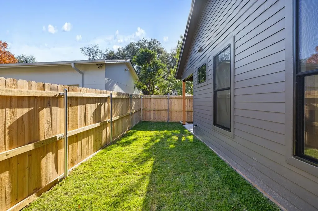1519 Villanova Drive Austin TX 78757