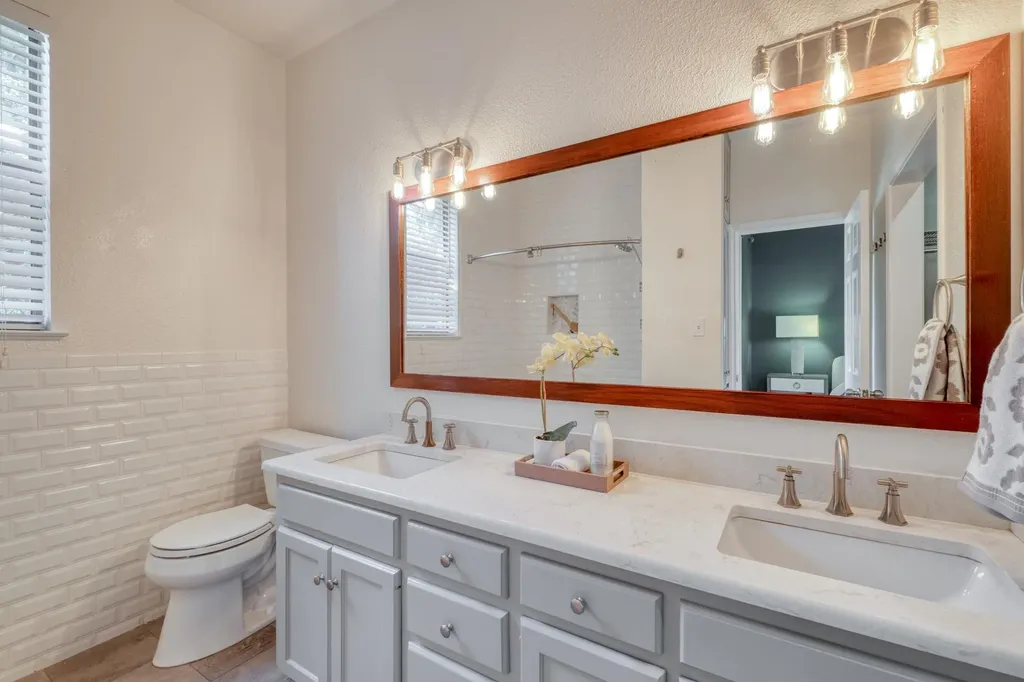 611 E 45th Street Austin TX 78751
