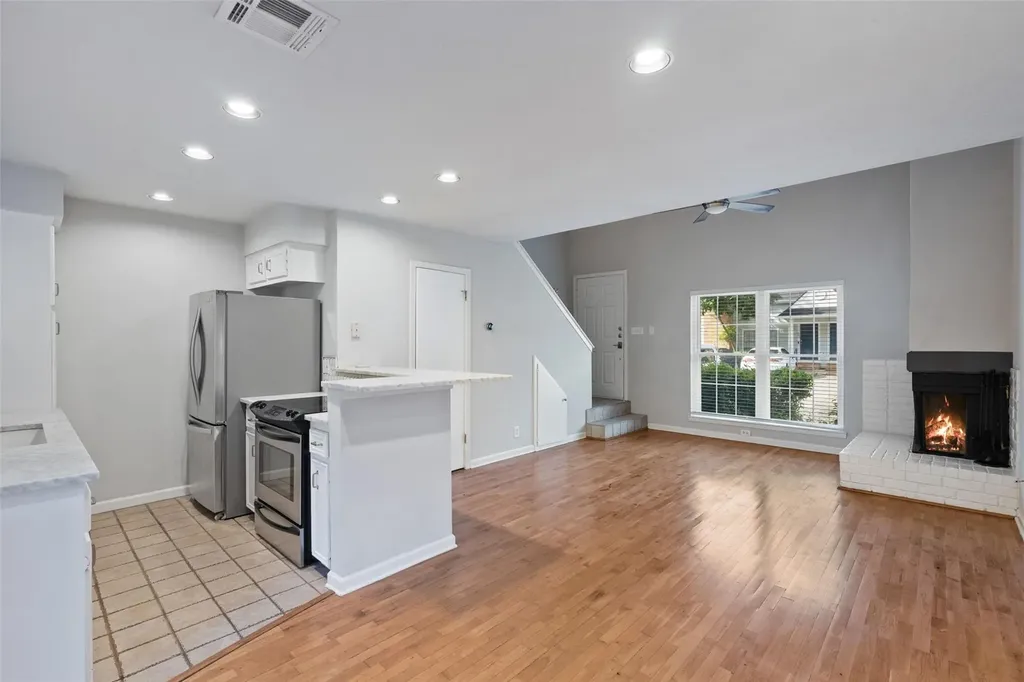 5604 Woodrow Avenue Austin TX 78756