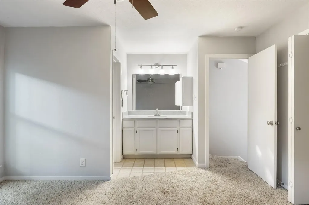 5604 Woodrow Avenue Austin TX 78756