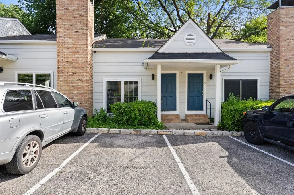 5604 Woodrow Avenue Austin TX 78756