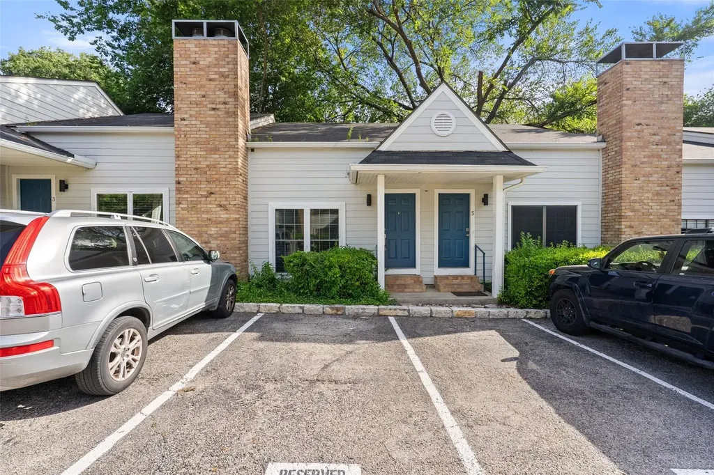 5604 Woodrow Avenue Austin TX 78756