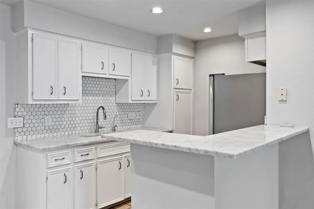 5604 Woodrow Avenue Austin TX 78756