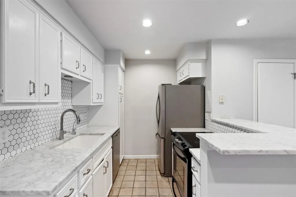 5604 Woodrow Avenue Austin TX 78756