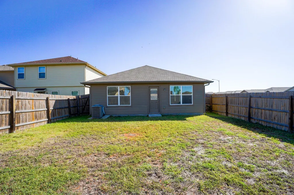 12117 Greywacke Drive Manor TX 78653