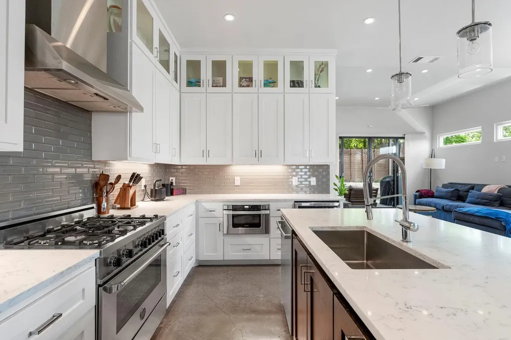 2103 Greenwood Avenue Austin TX 78723
