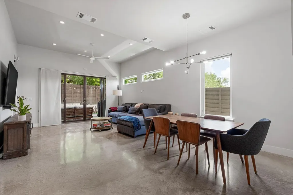 2103 Greenwood Avenue Austin TX 78723