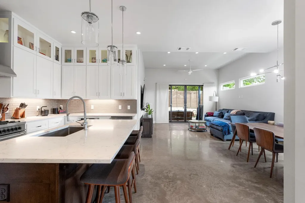 2103 Greenwood Avenue Austin TX 78723
