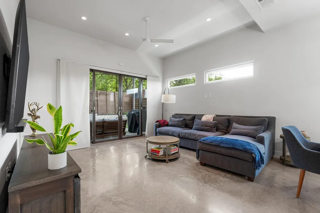 2103 Greenwood Avenue Austin TX 78723