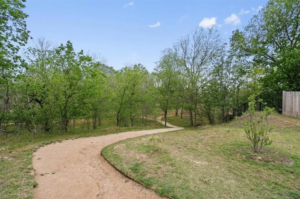2417 Spanish Camp Cove Austin TX 78725