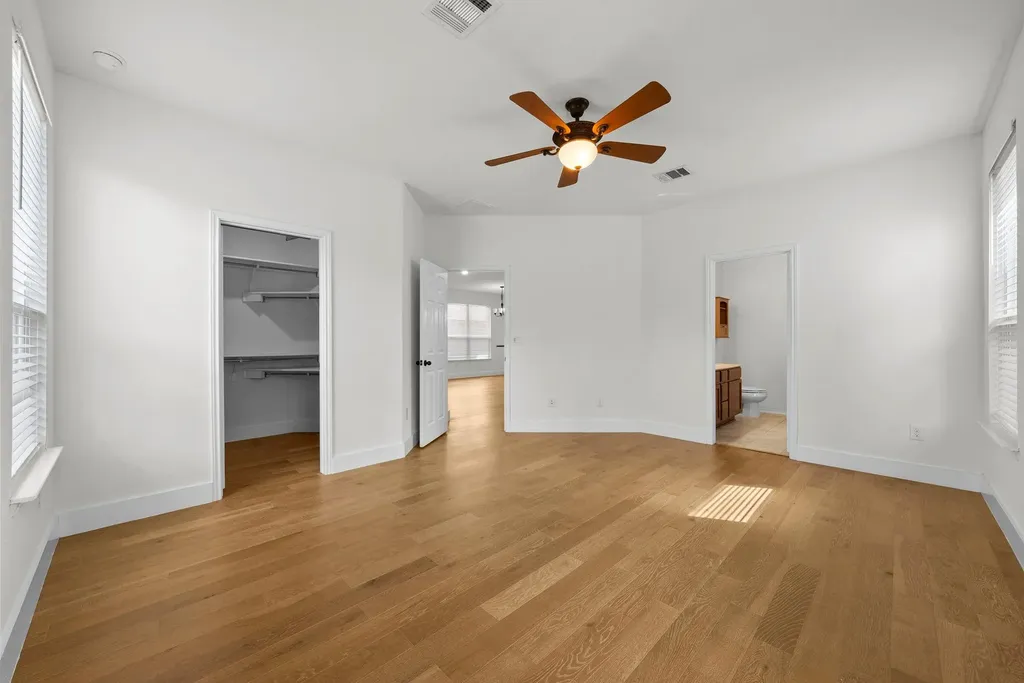 544 Ayinger Lane Austin TX 78728