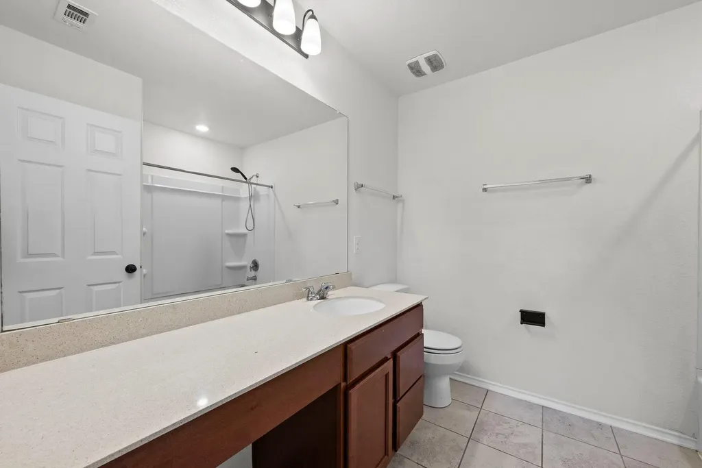 544 Ayinger Lane Austin TX 78728