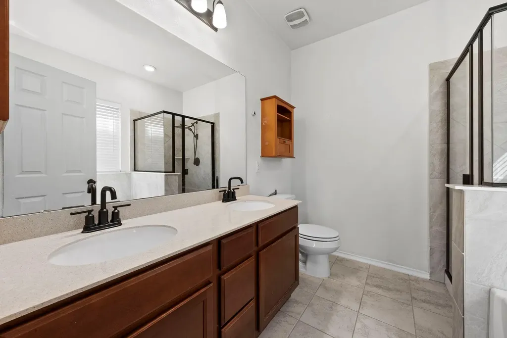 544 Ayinger Lane Austin TX 78728