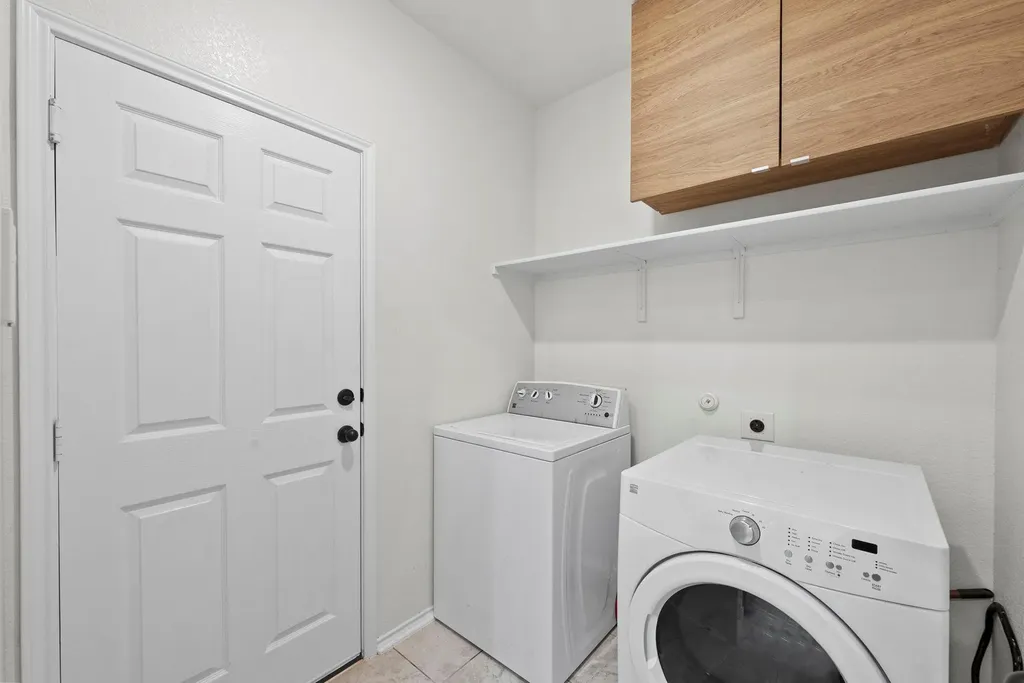 544 Ayinger Lane Austin TX 78728