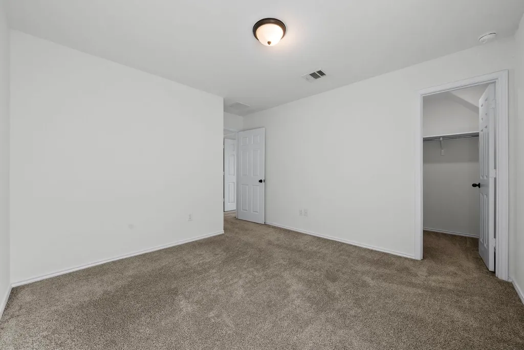 544 Ayinger Lane Austin TX 78728