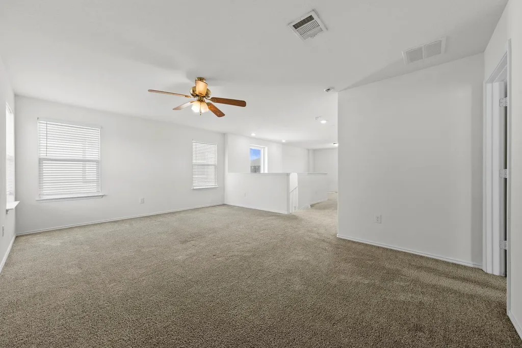 544 Ayinger Lane Austin TX 78728