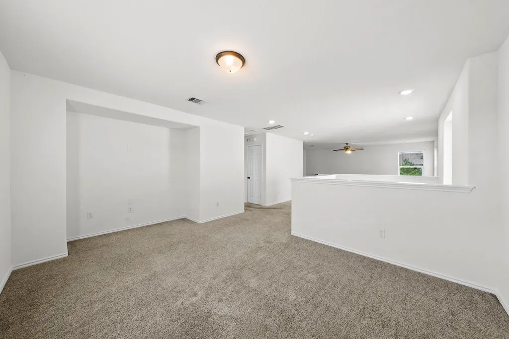 544 Ayinger Lane Austin TX 78728