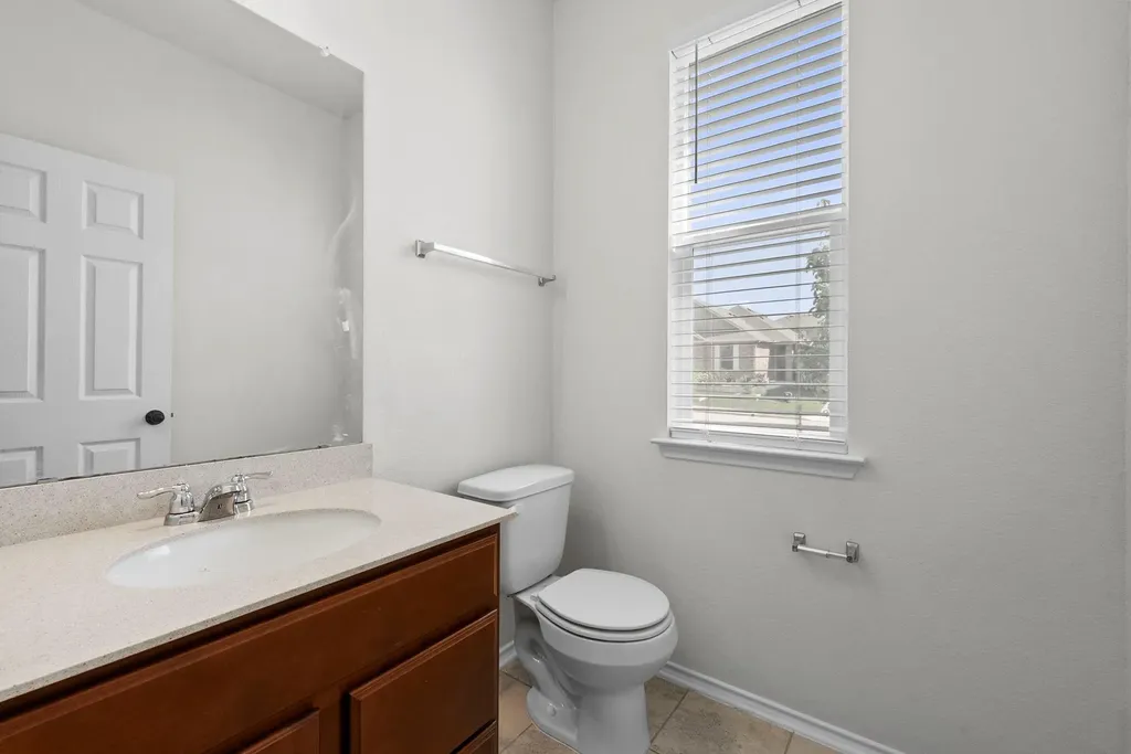 544 Ayinger Lane Austin TX 78728
