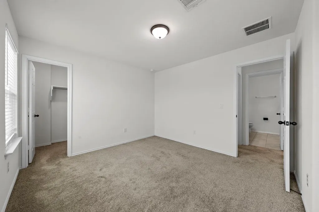 544 Ayinger Lane Austin TX 78728